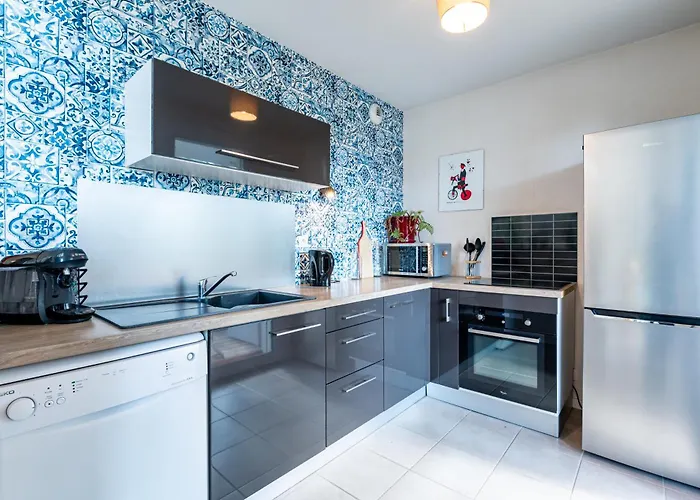 Calme Et Verdure: Vue Montagne - Terrasse - Wifi